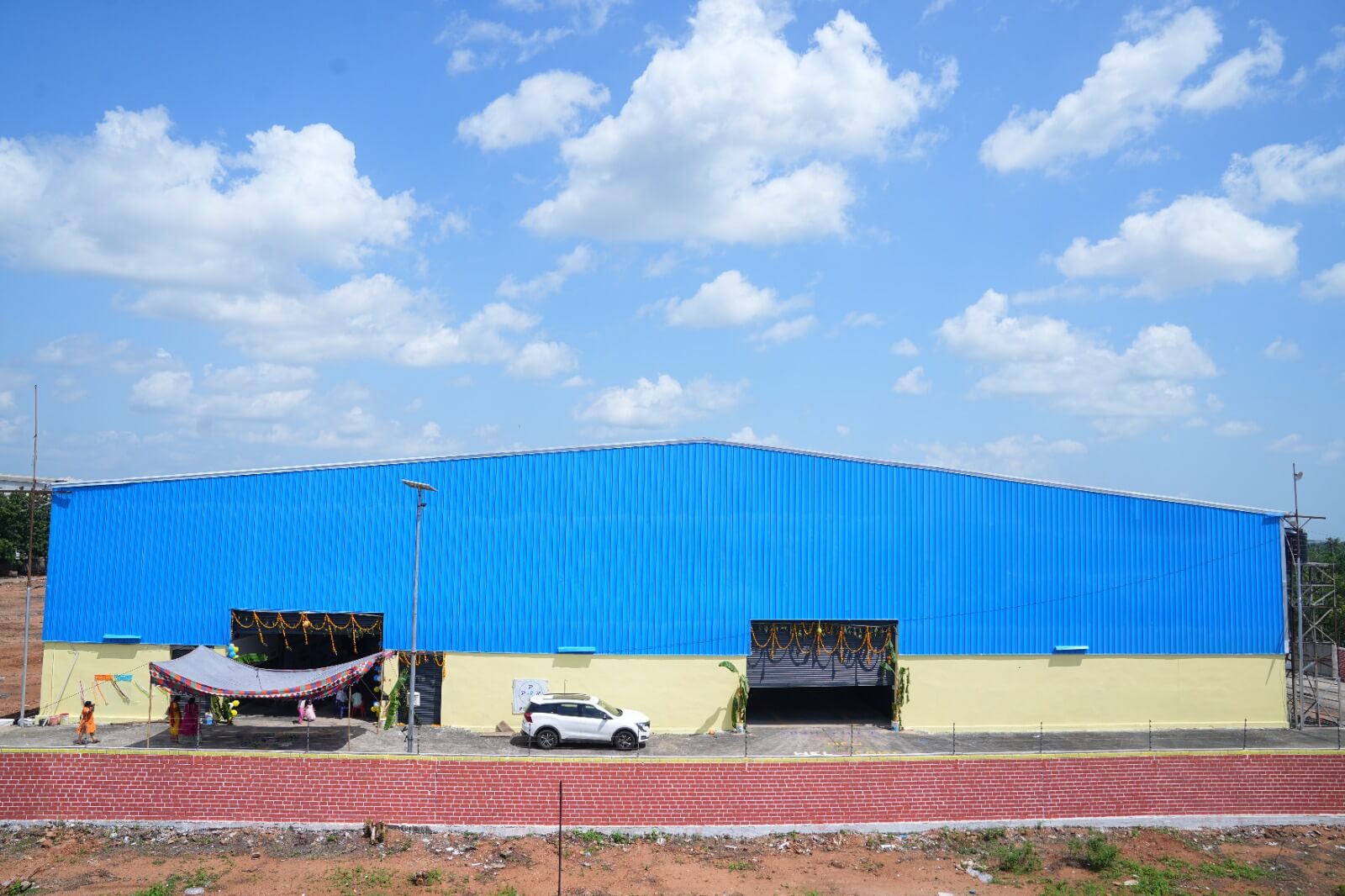 TRBL coach plant front elevation